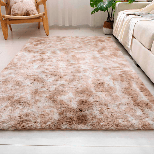 Las alfombras grandes de 160 x 120cm fabricadas en felpa suave y con base antideslizante son la opción perfecta para agregar confort y estilo a tu hogar. Estas alfombras están diseñadas con materiales resistentes para ser duraderas y fáciles de mantener. Gracias a su construcción de alta calidad, resistirán el paso del tiempo y el uso diario sin perder su suavidad ni su aspecto impecable. Su diseño jaspeado y su forma rectangular las hacen ideales para cualquier espacio.
