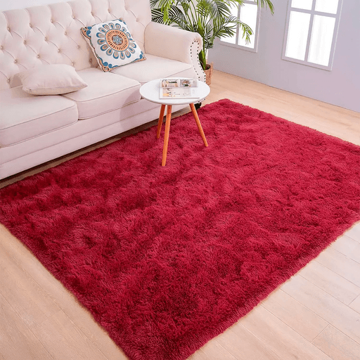 Sumá confort y estilo a tu hogar con esta alfombra de felpa rectangular de 2,3 x 2 metros. Su textura ultrasuave brinda una sensación placentera al caminar, ideal para relajarte después de un día largo. Confeccionada en tela de felpa de alta calidad, combina un diseño moderno con una base antideslizante que garantiza seguridad en cualquier ambiente. Su formato práctico y su resistencia al uso diario la convierten en una opción funcional para realzar tus espacios con calidez y elegancia.