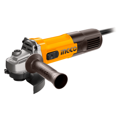 La Amoladora Angular INGCO combina potencia y precisión para trabajos de corte y desbaste, con un motor de 710W y una velocidad de hasta 12.000rpm. Utiliza discos de 115mm y cuenta con rosca de husillo M14. Incorpora botón de bloqueo del husillo para facilitar el cambio de disco y una resistente carcasa de cabeza de aluminio, ideal para brindar mayor durabilidad y seguridad durante el uso.