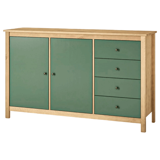 Fabricado en madera maciza de pino, el aparador Mari combina un estilo atemporal con la resistencia que necesitás para el día a día. Su diseño elegante, con 2 puertas y 4 cajones, ofrece un amplio espacio para mantener todo organizado, mientras que el acabado barnizado de alta resistencia a rayones, las correderas de madera y las bisagras metálicas aseguran un funcionamiento suave y una excelente durabilidad, convirtiéndolo en la opción ideal para sumar calidez y funcionalidad a cualquier ambiente.
