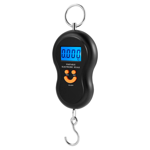Esta balanza portátil digital es perfecta para quienes viajan con frecuencia o se dedican a actividades como la pesca. Con su compacto tamaño puede soportar hasta 50Kg de peso, haciéndola muy versátil en cuanto a su uso. Aparte de sus ganchos para poder sostener y sujetar los artículos a pesar, cuenta con la función de elegir la medida de peso necesaria según la ocasión. Esta balanza es perfecta para quienes tienen una vida de aventuras y viajes.