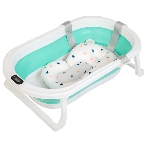 Esta bañerita plegable simplificará el proceso de baño de tu bebé y lo hará más seguro. Cuenta con un termómetro para vigilar la temperatura del agua y evitar quemaduras o que esté muy fría, además cuenta con sistema antideslizante para mayor seguridad. Su plegado es muy fácil y rápido ya que consta de solo 3 pasos: invertirla, presionar en el medio y cerrar las patitas de los costados. Incluye también un colchón baby splash anatómico de algodón para asegurar la comodidad de tu bebé a la hora de bañarse.

