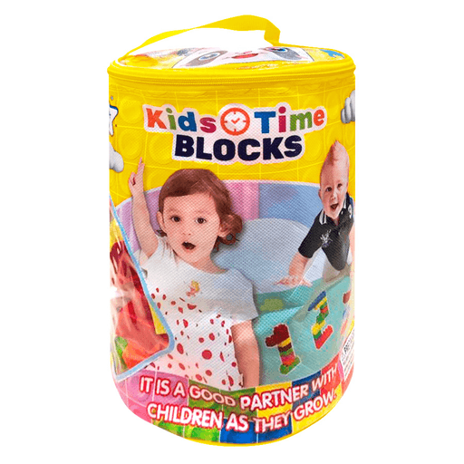 Este set de bloques de 180 piezas es perfecto para que los más pequeños construyan, apilen y exploren diferentes figuras. Fomenta habilidades de motricidad fina, cognitivas, autoconcentración, memoria visual y creatividad. Además, cuentan con un práctico estuche de vinilo para guardar cómodamente todas sus piezas.