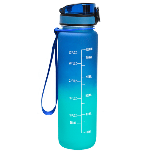 Esta botella deportiva de 1L es ideal para acompañarte en cada entrenamiento o salida al aire libre. Gracias a su diseño con asa incorporada y boca ancha, es cómoda de llevar y fácil de rellenar. Fabricada en plástico libre de BPA y totalmente a prueba de fugas, esta botella combina funcionalidad y seguridad para que te mantengas hidratado sin preocupaciones.
