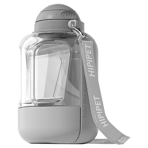 Botella dispensadora 3 en 1 para perros, fabricada con materiales de calidad alimentaria, resistentes y duraderos. Integra botella de agua, bandeja de bebida y bowl para comida en un diseño portátil y sin fugas. Su sistema de válvula rotatoria permite un control preciso del flujo, aprovechando al máximo el contenido sin desperdicios. Con una gran capacidad de 1000ml para agua y 300g para alimento, es ideal para paseos, excursiones y viajes con tu mascota.