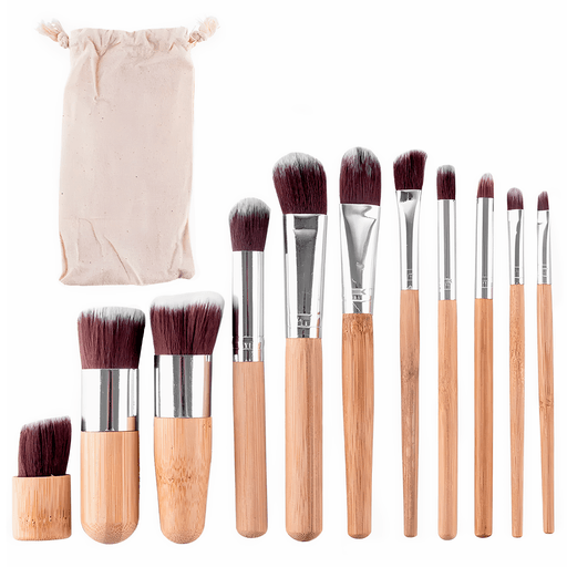 Este kit de 11 brochas más bolsa de tela Gadnic, esta fabricado con materiales de fibra sintética de primera calidad que no provienen de animales y su mango esta hecho de bambú. Las brochas mostrarán tu belleza natural y dejarán un acabado perfecto, además son ideales para líquidos, polvos o cremas. Incluye brocha para base, polvo, rubor, contorno, pincel para sombra de ojos, cejas, mezclar o difumar y para labios o corrector. Gracias a su bolsa de tela podrás llevarlo a donde quieras.