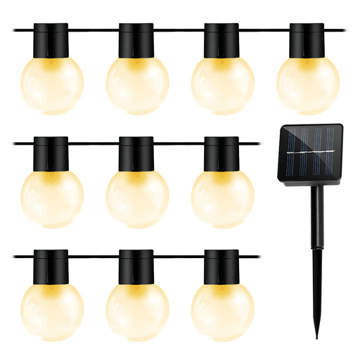 Iluminá tus espacios con esta tira de luces LED retro de 3 metros, que incluye 10 lámparas de luz cálida ideales para uso interior y exterior. Con un panel solar y una autonomía de 6 a 7 horas, es perfecta para decorar pérgolas, patios, barbacoas, salas o eventos sin necesidad de cables. Cada lámpara tiene una vida útil de hasta 10000 horas y su diseño resistente al agua (IP65) garantiza durabilidad en todo tipo de clima. Se instala fácilmente e incluye panel solar, pincho de plástico y soporte de montaje.