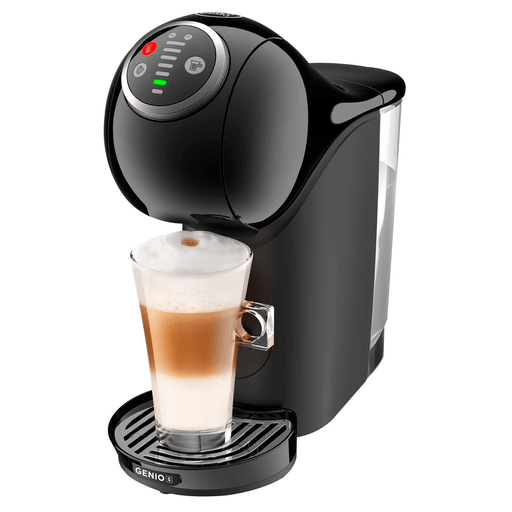 Dolce Gusto Genio S Plus no solo es elegante y moderna, sino que te permite preparar con facilidad una amplia variedad de cafés adaptados por completo a tus gustos y con una calidad excelente. Los controles en la parte superior son sumamente intuitivos y te permiten acceder a funciones como el control de temperatura y de humedad, apagado automático, alerta de descalcificación e incluso ajustar la cantidad que se preparará.