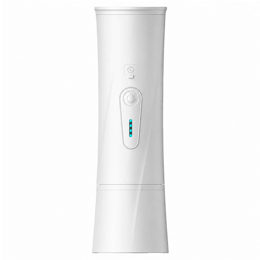 Disfrutá de un espresso intenso y aromático en cualquier momento con la Cafetera Portable Honor. Su diseño compacto y liviano la convierte en la compañera ideal para viajes, oficina, camping o el día a día. Gracias a su potente sistema de extracción de 20 bares de presión, logra un café con excelente sabor en tan solo 40 segundos, ofreciendo resultados similares a los de una cafetera tradicional. Cuenta con una capacidad de 65ml y un sistema de protección contra sobrecalentamiento en seco que brinda mayor seguridad durante el uso.