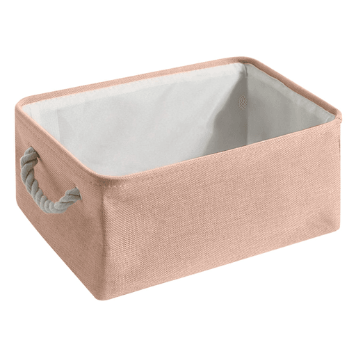 Esta caja organizadora de tela con asas es una opción práctica y elegante para mantener el orden en tu hogar. Su diseño está compuesto por una capa exterior de tela de mezcla de algodón y lino que le ofrece una durabilidad excepcional. Las asas laterales de cuerda de algodón permiten un fácil transporte, mientras que el marco de metal asegura que la caja mantenga su forma y resistencia. Gracias a su tamaño y resistencia, es perfecta para organizar una amplia variedad de artículos: desde suministros de arte y manualidades hasta ropa, ropa de cama, decoraciones y otros accesorios del hogar.