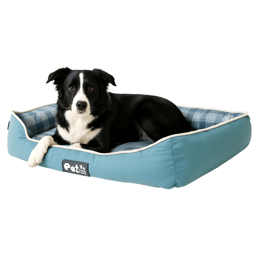 Dale a tu mascota el descanso que se merece con esta cómoda cama. Su diseño moderno y acogedor incluye una almohada reversible que permite variar el estilo y mantener la frescura, adaptándose a las estaciones del año. Confeccionada con materiales suaves y resistentes, ofrece un espacio ideal para que tu perro se relaje. Además, cuenta con una base antideslizante que garantiza mayor estabilidad, incluso en pisos lisos, brindando seguridad y confort en cada siesta.