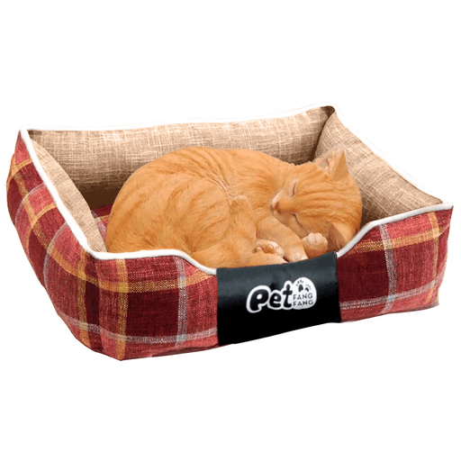 Dale a tu mascota el descanso ideal con esta cama de materiales de alta calidad. Su base impermeable y antideslizante ofrece estabilidad, mientras que su suave superficie de poliéster asegura confort. Además, es fácil de lavar y no retiene olores, manteniendo siempre un ambiente fresco y acogedor. Perfecta para brindar comodidad y seguridad en cualquier rincón del hogar.