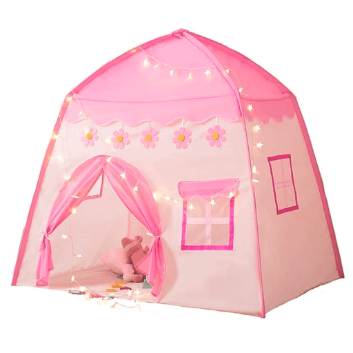 Inspirada en las casitas de cuentos de hadas, esta encantadora carpa de tela portátil, es elegante y sencilla en color blanco con elementos y detalles florales en rosa. Cuenta con una puerta y tres ventanas, una en el frente en conjunto con la puerta y una en cada lateral. Su sistema de ensamblaje sencillo de dos varillas de plástico encastrables facilita su montaje. Además, incluye un práctico bolsito para almacenamiento y transporte así como luces LED en forma de estrellas cálidas. El tamaño ideal de esta carpa permite a los niños disfrutar al máximo de momentos mágicos y creativos.