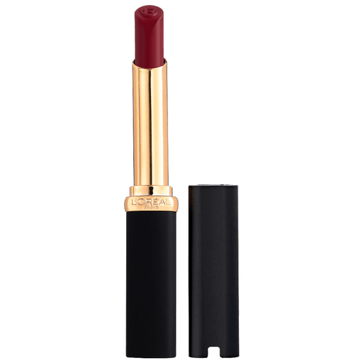 El lápiz labial mate Colour Riche Intense Volume está equipado con una barra fina para una aplicación precisa que llenará tus labios de un color intenso. La fórmula está enriquecida con ácido hialurónico para lograr labios más voluminosos, suaves y saludables con cada pasada.