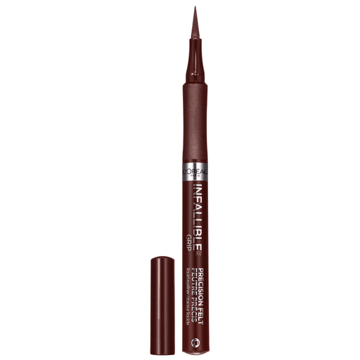 El delineador de ojos a prueba de agua Infallible Grip Precision Felt de L´Oréal ofrece líneas ultrafinas para looks de maquillaje de ojos amplificados. Una punta de fieltro y un fácil agarre permiten trazos precisos y controlados, que se deslizan suavemente. La fórmula líquida está probada por oftalmólogos y es adecuada para ojos sensibles, además de: ofrecer hasta 30 horas de duración, sin que se desvanezca o manche.