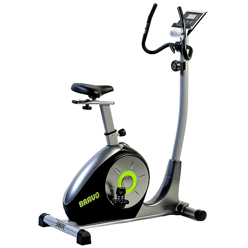 La ergométrica Bravo 380e es ideal para entrenamiento doméstico cómodo y eficiente. Ofrece 8 niveles de resistencia con sistema magnético, monitor LCD para seguir tu progreso y sensores de pulso en el manillar. Su asiento y manillar regulables aseguran una posición adecuada, mientras que las ruedas facilitan el traslado. Una opción práctica para mantenerse activo en casa.
