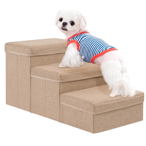 Esta escalera organizadora de 3 escalones es la solución perfecta para ayudar a tu perro a subir a camas o sillones bajos con seguridad, mientras mantenés todo en orden. Su diseño moderno y funcional cuenta con espacios de almacenamiento en cada escalón, ideales para guardar juguetes, ropa o accesorios.
Fácil de armar, plegar y transportar, está fabricada con tela de lino resistente al desgaste. Práctica, lavable y pensada para el uso diario.