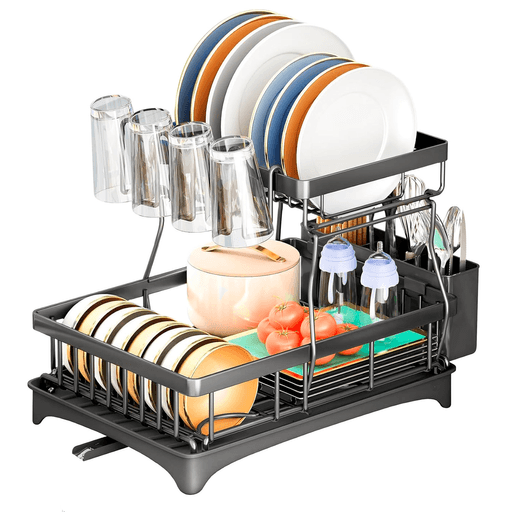 El Escurridor de Platos Grande con 2 niveles es el complemento perfecto para mantener tu cocina ordenada y libre de desorden. Posee un diseño versátil, es estable y antideslizante, garantizando la seguridad de tus platos y utensilios. Cuenta con una bandeja de drenaje de plástico extraíble que facilita la limpieza y evita que el agua se acumule, además el porta cubierto ajustable y removible te brinda la posibilidad de organizar tus cubiertos de la manera que prefieras, mientras que su elegante y moderno diseño añade un toque de estilo a tu cocina. Gracias a su gran capacidad de almacenaje, te permite secar una gran cantidad de vajilla de forma eficiente y rápida.