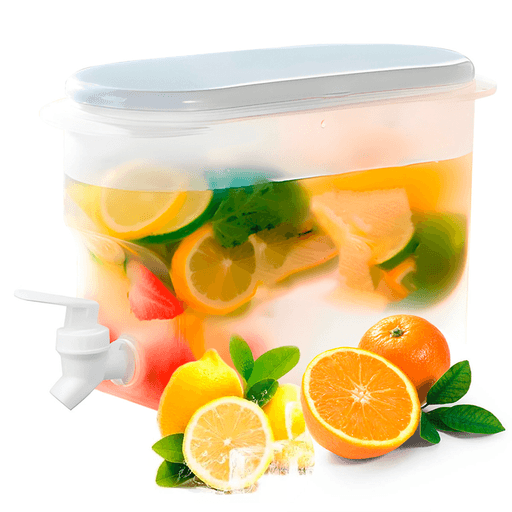 La jarra de agua de 2.5l con dispensador en forma de canilla es el complemento perfecto para mantenerse hidratado durante todo el día. Con una capacidad de 2.5 litros, esta jarra es ideal para tener siempre agua fresca a mano. Fabricada en material PP de alta calidad, es resistente y duradera. Además, cuenta con asas para un agarre cómodo y seguro. Gracias a su diseño con dispensador en forma de canilla, es muy fácil servirse un vaso de agua sin necesidad de levantar la jarra. Su tamaño compacto la hace apta para la heladera, manteniendo tus bebidas frías por más tiempo.
