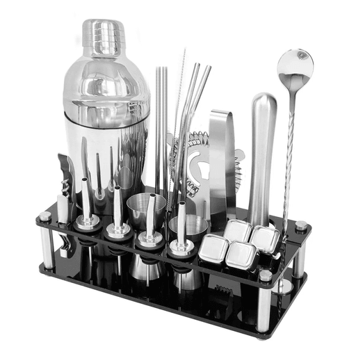 El Kit Barman de 24 piezas en acero inoxidable es la herramienta perfecta para los amantes de los cócteles y las bebidas preparadas con excelencia. Posee una excelente calidad y durabilidad, ideal para preparar tragos de manera profesional y sofisticada. Además incluye todo lo que necesitás para convertirte en un experto barman, desde una coctelera hasta un colador, cuchara mezcladora y medidores. Tiene un elegante soporte de acrílico que no solo te permitirá tener todas las piezas organizadas y a mano, sino que también le dará un toque de distinción a tu bar en casa o establecimiento.