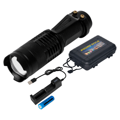 Esta linterna LED recargable te permite estar equipado para cualquier actividad al aire libre. Fabricada con materiales de alta calidad como plástico ABS y aluminio, es resistente al agua y al polvo, perfecta para soportar cualquier condición climática. Con un brillo de 260 lúmenes, cuenta con 3 modos de iluminación para adaptarse a tus necesidades. Además, cuenta con una batería recargable, cargador de batería USB y un práctico estuche para llevar fácilmente vayas donde vayas.