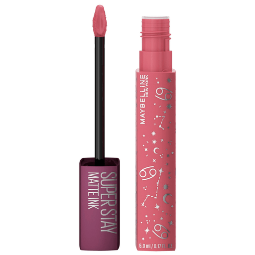 SuperStay Ink Matte de Maybelline brinda labios audaces y un acabado mate impecable durante todo el día. Estos tonos de labiales mate están inspirados en los signos escritos en las estrellas, para que siempre te sientas hermosa y lista para cualquier cosa. SuperStay Into The Zodiac te hará sentir en conexión con tu interior mientras brillas en el exterior.