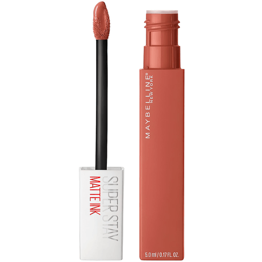 El SuperStay Matte Ink™ es un labial en formato líquido que te brinda un acabado mate impecable en una gama de tonos supersaturados. Incluye un aplicador fino estilo flecha que ayudá a conseguir una precisión absoluta para contornear tus labios de manera impecable.