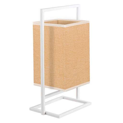 Esta lámpara destaca por su diseño elegante, ideal para complementar espacios modernos. Su estructura de metal blanco, con líneas rectas, sostiene una pantalla rectangular de tela texturizada que aporta un toque cálido y natural. El contraste entre el marco blanco y la textura de la pantalla crea un equilibrio visual refinado. Perfecta para iluminar mesas auxiliares, escritorios o rincones decorativos, esta lámpara no solo proporciona luz, sino también estilo y sofisticación a cualquier ambiente.