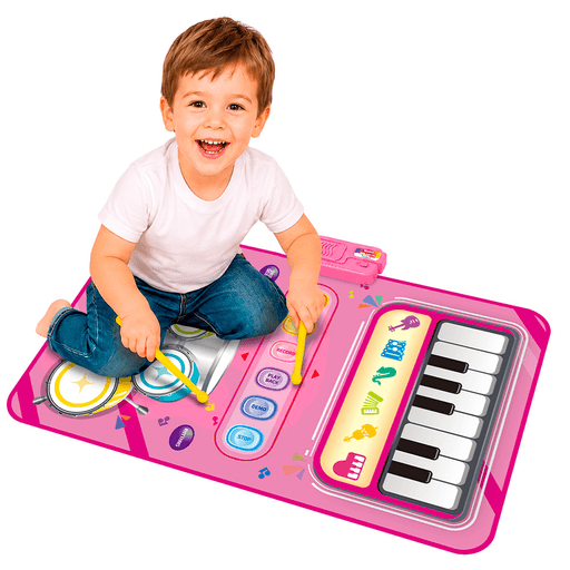 Esta alfombra musical 2 en 1 combina piano y batería para que los más pequeños puedan explorar diferentes sonidos y ritmos mientras juegan. Cuenta con 13 teclas, sonidos de 6 instrumentos, melodías de demostración y funciones de grabación y reproducción, además de permitir la interacción con manos y pies. Su superficie impermeable y fácil de limpiar, junto con su diseño plegable y enrollable, la hacen práctica para el uso diario y fácil de guardar. Incluye 2 baquetas livianas y funciona con 3 pilas AA, ofreciendo una propuesta divertida que estimula la creatividad, la coordinación y el aprendizaje musical.