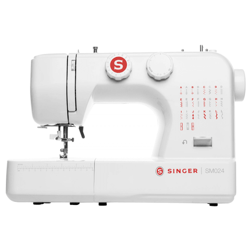 La Máquina de Coser Singer SM024 combina potencia, versatilidad y facilidad de uso para desarrollar todo tipo de proyectos. Cuenta con 24 operaciones de costura, incluyendo puntadas utilitarias para telas gruesas como mezclilla y algodón, además de puntadas decorativas y flexibles para tejidos elásticos. Su motor permite coser de forma continua hasta por 4 horas, mientras que el enhebrador automático y la guía de fácil enhebrado simplifican cada tarea. Además, permite realizar ojales precisos en solo cuatro movimientos e incorpora dientes retráctiles para ampliar las posibilidades de costura.