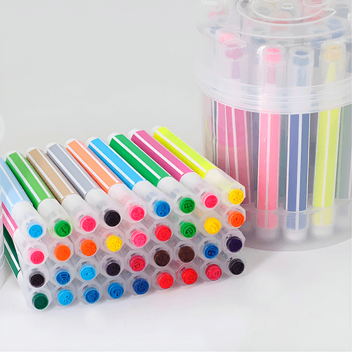 Este set de marcadores 2 en 1 es la combinación perfecta entre diversión y funcionalidad. Con 36 colores disponibles, cada uno con su propio sello único, los niños podrán crear obras de arte originales y llenas de color. Además, su punta de pincel les permite escribir y dibujar con precisión, mientras que la tapa con el sello les brinda la oportunidad de agregar un toque creativo a sus creaciones. Ya sea que estén coloreando un libro o creando su propio diseño desde cero, este set de marcadores les brindará horas de entretenimiento y aprendizaje. 