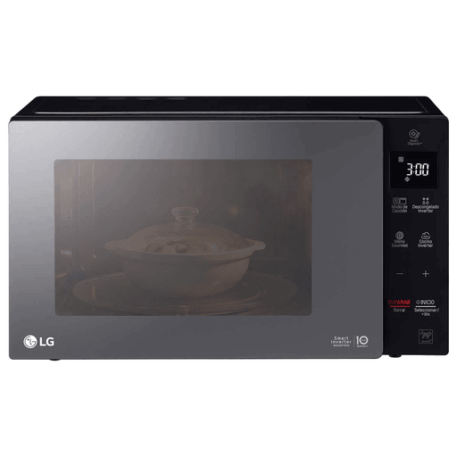 El microondas LG de 42L con tecnología Smart Inverter ofrece una cocción uniforme, rápida y precisa. Su potencia de 1200W reduce tiempos y el grill de cuarzo permite dar un acabado a la parrilla sin esfuerzo. El interior EasyClean™ es antibacteriano y fácil de mantener, acompañado por luz LED, base estable y panel táctil. Un equipo completo, moderno y muy versátil para el día a día.
