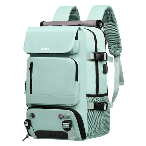 Esta Mochila Kolke es la compañera ideal para quienes buscan comodidad, funcionalidad y estilo en sus viajes. Fabricada en nylon impermeable y con interior de poliéster 210, ofrece una gran capacidad y múltiples compartimientos, incluido un espacio acolchado para notebooks y dispositivos electrónicos. Su diseño inteligente incluye puerto USB de carga, bolsillo impermeable para ropa mojada, compartimento exclusivo para calzado y tres bolsillos frontales. Con respaldo acolchonado, correa para sujetar a valijas y asas laterales, esta mochila está pensada para llevar todo lo que necesitás sin sentir el peso. Perfecta para viajes largos, escapadas de fin de semana o uso diario.