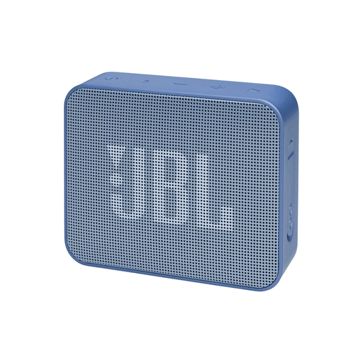 Este parlante con Bluetooth portátil y ultracompacto es ideal para acompañarte en todo momento porque gracias a su pequeño tamaño lo podés llevar donde sea y cuando sea, además su carga tiene una duración de hasta 5 horas y con calidad de sonido JBL Pro original. Cuenta con un diseño resistente al agua conforme a la norma IPX7, siendo ideal para cualquier fiesta en la piscina o aventura al aire libre. El GO Essential es el parlante perfecto para llevar tu música a todas partes.