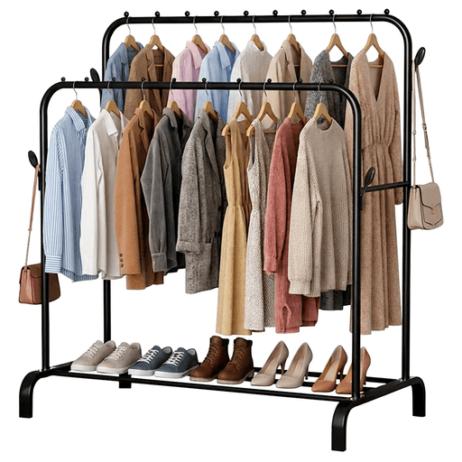 Organizá tu ropa y accesorios con estilo gracias a este perchero doble de diseño moderno y terminación mate. Sus dos barras y ganchos ofrecen amplio espacio para colgar prendas, mientras que el estante inferior es ideal para zapatos, cajas o textiles, optimizando cada rincón. Fabricado en metal resistente, combina durabilidad con practicidad, adaptándose perfectamente a dormitorios, entradas o espacios reducidos para mantener todo ordenado y al alcance.
