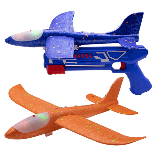 Descubrí la diversión con este increíble set que fortalece habilidades como coordinación y sentido de la dirección. Incluye dos coloridos aviones con luces LED que le agregan más chispa al juego, equipados con una pistola que los catapulta con dos modos de lanzamiento: giro para hacer acrobacias en el aire y deslizamiento para jugar en el piso, y gracias a que están fabricados con espuma de alta densidad son capaces de resistir a caídas desde las alturas.