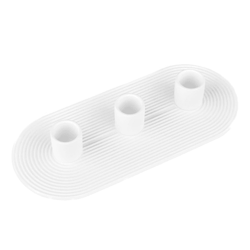 Transformá cualquier rincón de tu hogar con este elegante porta velas de resina. Su diseño acanalado no solo aporta textura y profundidad, sino que también añade un toque de sofisticación moderna a la decoración. Fabricado con materiales de alta calidad, es resistente, fácil de limpiar y perfecto para velas estándar. Ya sea en la sala de estar, el comedor o el dormitorio, este accesorio realza el ambiente con un encanto sutil y acogedor.
