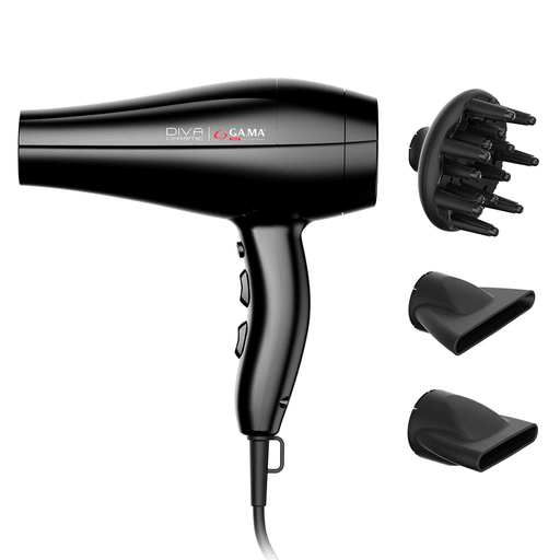El secador de pelo GAMA Diva Ceramic es la elección perfecta para todos aquellos que buscan un secado rápido y eficiente. Con una potencia de 2300W y 2 velocidades, garantiza resultados profesionales en cada uso. Además, su diseño ergonómico y funcional incluye un práctico aro para colgar, lo que facilita su almacenamiento y uso diario. Con un cable de 2,20 metros de largo, tendrás total libertad de movimiento mientras te secas el cabello. Gracias a sus 2 temperaturas y tecnologías Ceramic, Nano Silver y 3D Therapy, protege tu cabello del calor excesivo y reduce el frizz, obteniendo un resultado suave y brillante en cada secado.