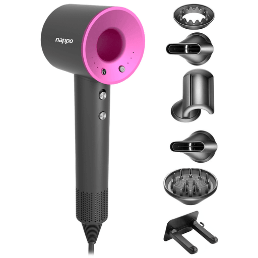 El secador de pelo 5 en 1 de NAPPO combina potencia y versatilidad para un peinado profesional en casa. Con 1400W de potencia y motor de hasta 110000RPM, junto a la Tecnología Air Multiplier, genera un flujo de aire potente y controlado para un secado rápido y preciso. Permite ajustar velocidad y temperatura según tu tipo de cabello, cuenta con indicadores LED para un manejo intuitivo y cabezales magnéticos intercambiables que se adaptan a distintos estilos. Además, incorpora gancho para colgar, facilitando su guardado y organización.