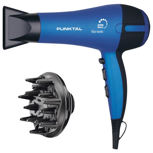 Este Secador de pelo Punktal de 2200W de potencia es la herramienta ideal para un peinado profesional en casa. Con tecnología iónica avanzada y un interruptor con indicador de función iónica, reduce el frizz y aporta brillo natural al cabello. Ofrece 2 velocidades y 3 modos de temperatura para adaptarse a cualquier tipo de cabello, además de la función Cool Shot para fijar el peinado. Incluye un concentrador y un difusor de aire desmontables, perfectos para estilos precisos o rizos definidos. Diseñado para combinar potencia, versatilidad y cuidado del cabello en un solo dispositivo.