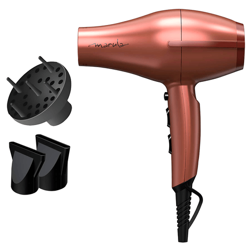 El Secador Marula 5D de GAMA combina la tecnología 5D Therapy con Ozone 3 e ION PLUS, protegiendo el cabello mientras lo hidrata y elimina el frizz. Con una potencia de 2200W, 3 niveles de temperatura y regulador de aire de 2 niveles, es ideal para lograr resultados de salón desde casa, cuidando tu color y la salud de tu cuero cabelludo.
