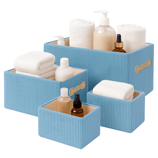 Organizá tu hogar con estilo gracias a este set de canastos de pana acanalada, que combina elegancia y funcionalidad en cada detalle. Su diseño liviano pero resistente ofrece un amplio espacio para guardar accesorios de belleza, toallas, juguetes o cualquier artículo del hogar, adaptándose a cualquier habitación. Perfectos para el dormitorio, baño, oficina o sala de estar, estos organizadores aportan un toque sofisticado mientras mantienen todo en su lugar.