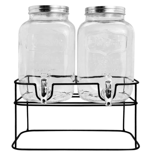 Con este set de 2 dispensadores de vidrio con base de metal, tus reuniones se llenan de estilo y frescura. Cada frasco tiene una capacidad de 5 litros, ideal para servir jugos, aguas saborizadas o limonadas bien frías. Su diseño moderno y elegante se combina con materiales de alta calidad, pensados para durar y lucir bien en cualquier ocasión. Fáciles de usar y de limpiar, son el complemento perfecto para tu mesa o barra. ¡Un detalle que hace la diferencia!
