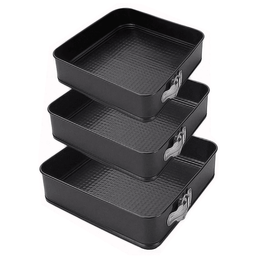 Este set de 3 asaderas cuadradas es la solución perfecta para tus necesidades de horneado. Con una base antiadherente de panal, te permitirán preparar una amplia variedad recetas. Su diseño seguro y profesional fabricado con acero al carbono y revestimiento antiadherente negro garantiza un horneado perfecto en todo momento. Además, son aptas para lavavajillas, cuentan con hebillas laterales y fondo extraíble que facilita aún más su limpieza.