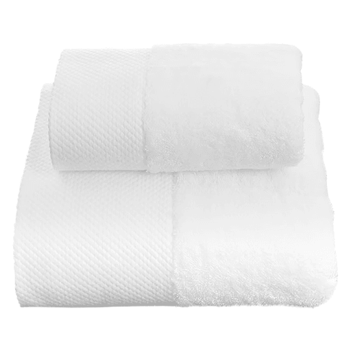 Este set de toallas de algodón está diseñado para ofrecer la combinación perfecta entre suavidad, absorción y durabilidad. Gracias a su tejido de alta calidad, elimina la humedad de manera rápida y eficiente, brindando una agradable sensación de frescura y confort en cada uso. Su textura delicada envuelve la piel con un toque de lujo, convirtiéndolas en la elección ideal para después de la ducha, la piscina o la playa, manteniendo siempre la resistencia necesaria para el uso diario sin perder suavidad.