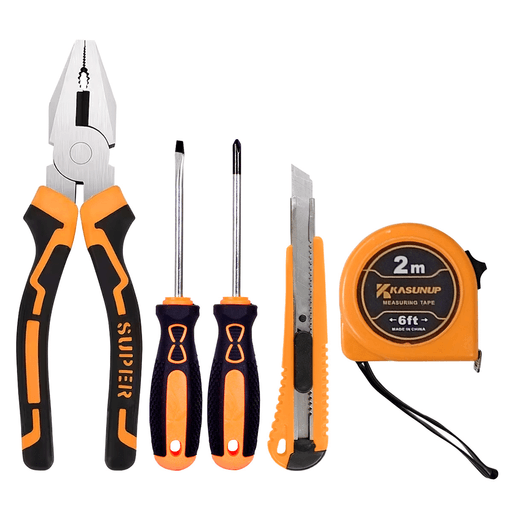 El set de herramientas de 5 piezas con mangos ergonómicos es práctico, versátil y perfecto para tener siempre a mano en el hogar o el taller. Incluye las herramientas básicas para reparaciones y trabajos cotidianos, brindando comodidad y precisión en cada uso. Sus mangos antideslizantes aseguran un agarre firme, mientras que los destornilladores con puntas magnetizadas facilitan el trabajo en espacios reducidos. Resistente y funcional, es un kit indispensable para cualquier tipo de tarea.
