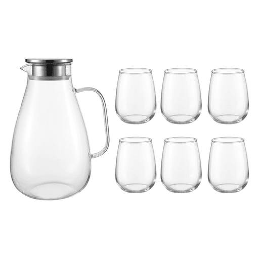 El set de jarra con 6 vasos de vidrio de borosilicato combina diseño elegante, resistencia y funcionalidad para el uso diario o reuniones. Fabricado con materiales de alta calidad y detalles en acero inoxidable, ofrece gran durabilidad, excelente rendimiento térmico y es apto para lavavajillas. Incluye 6 vasos de 535ml y una jarra de 2500ml con tapa hermética, filtro integrado y pico vertedor que facilita un servicio limpio y práctico. Gracias a su resistencia a temperaturas de -20°C a 140°C, es perfecto para disfrutar tanto bebidas frías como calientes, desde té, café e infusiones hasta limonadas, jugos, cócteles o sangría.