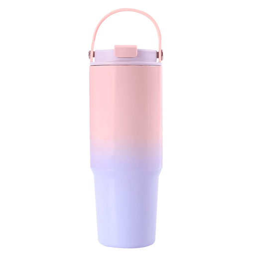 Este vaso térmico de 890ml es el compañero ideal para tus bebidas en cualquier lugar y momento. Fabricado con material de alta calidad, acero inoxidable 304, este vaso no solo garantiza una resistencia superior, sino que también asegura que tus bebidas permanezcan a la temperatura deseada gracias a su doble pared de aislación. Es libre de BPA y además, su diseño aprueba de fugas y su asa robusta te permite llevarlo contigo sin preocuparte por derrames o accidentes.