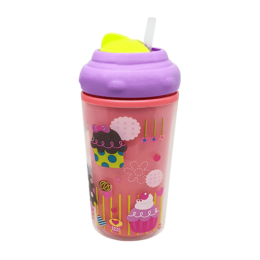 Este vaso térmico para niños es el complemento perfecto para la vida cotidiana de los más pequeños, ya que les permite mantener sus bebidas frías o calientes por más tiempo y de forma segura. Fabricado en polipropileno y silicona, cuenta con un práctico sorbito de silicona suave y cierre giratorio que asegura un transporte seguro, sin pérdidas. Además, sus colores llamativos y diseños atractivos son ideales para llamar la atención de los niños.