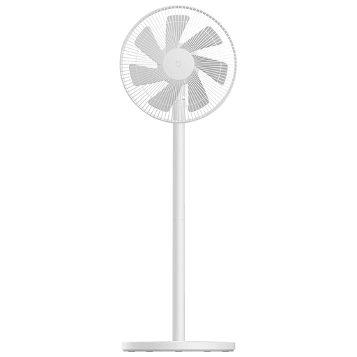 El ventilador Xiaomi Mi Smart Standing Fan 2 Lite es la solución perfecta para mantener tu espacio fresco y cómodo durante los días calurosos. Con una potencia de 38W y un alcance de ventilación de 12m, este ventilador garantiza una brisa refrescante en toda la habitación. Además, su control de temperatura inteligente te permite ajustar la intensidad del aire según tus preferencias para una experiencia personalizada. Con un gran ángulo de ventilación de 90°, es capaz de refrescar incluso los rincones más alejados de la habitación. Y lo mejor de todo es que podés controlarlo por voz a través de la aplicación Mi Home/Xiaomi Home, así lograr ajustar la velocidad y la dirección del aire desde cualquier lugar.